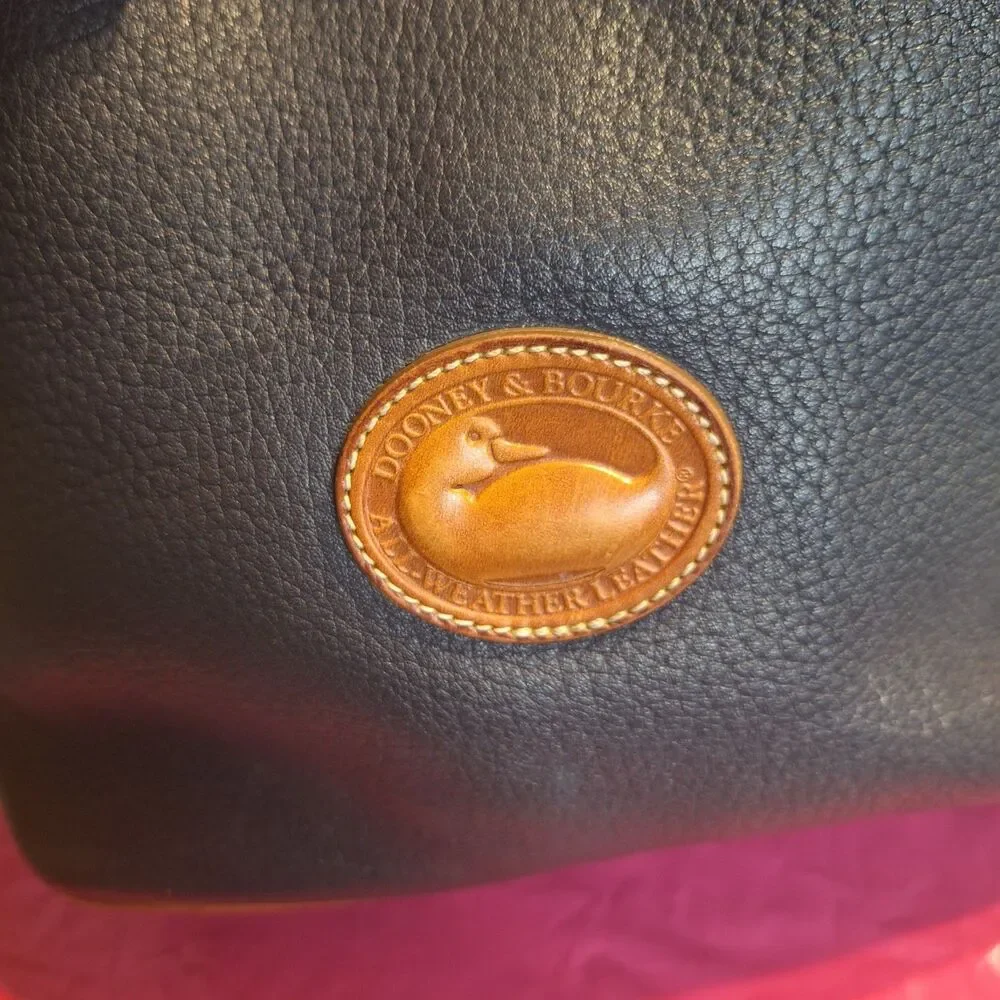 Vintage Dooney & Bourke Pebbled All Weather Leather Drawstring  Shoulder Bag - Picture 4 of 16